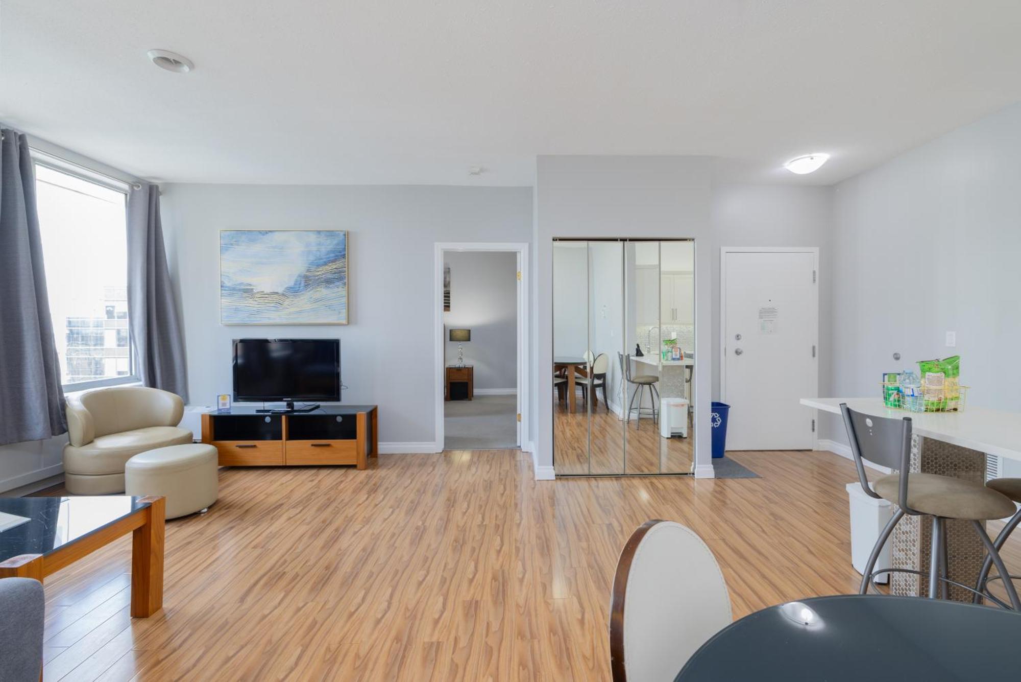 רגינה Obasa Suites @ The Hamilton מראה חיצוני תמונה